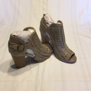 Qupid Peep Toe Cutout Booties